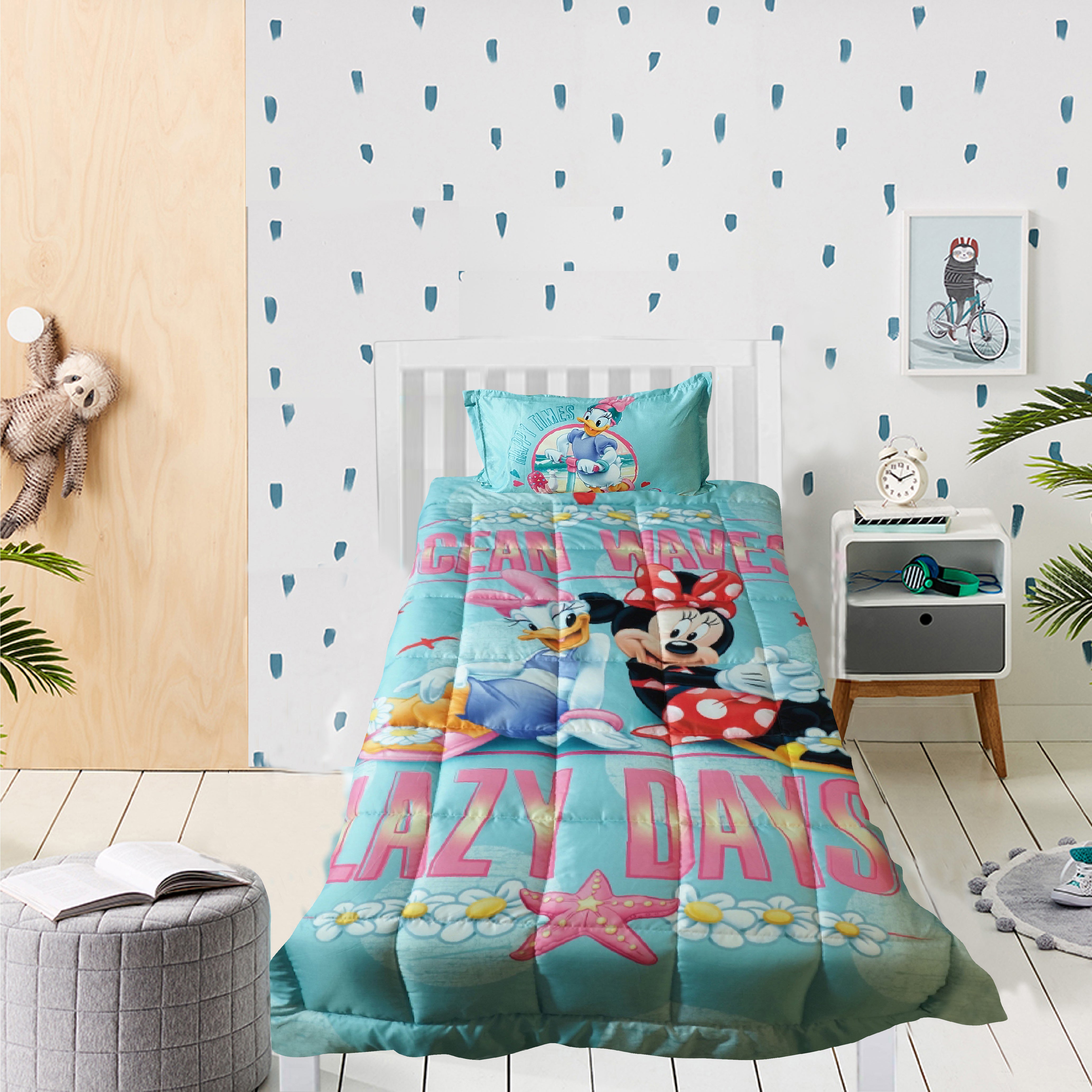 Minnie Mouse Ocean Waves 100% Cotton Comforter